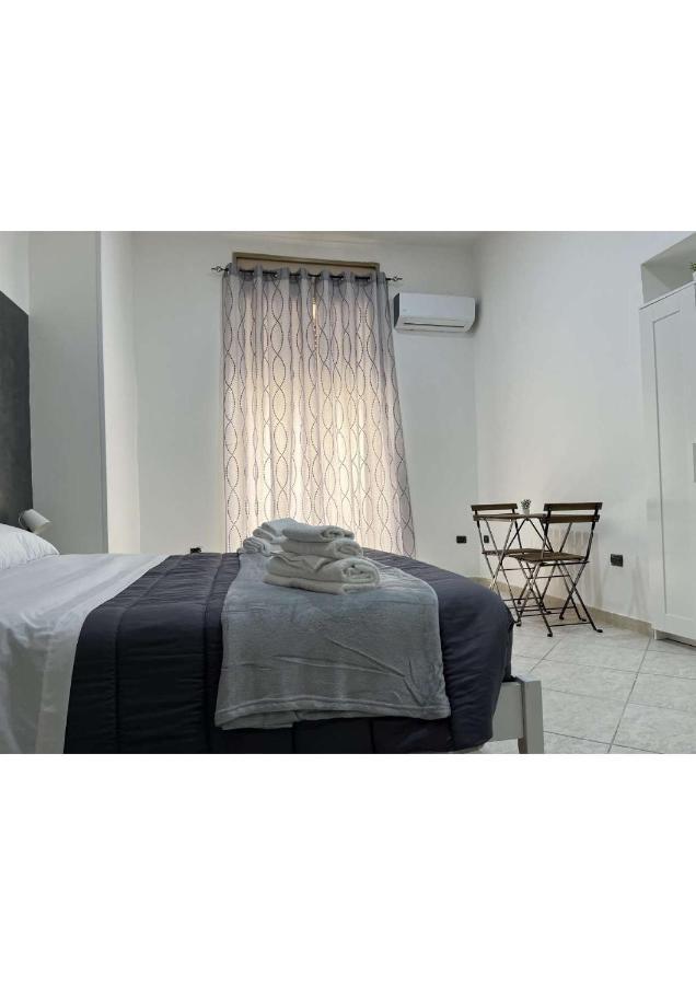 La Svolta Rooms Naples Extérieur photo