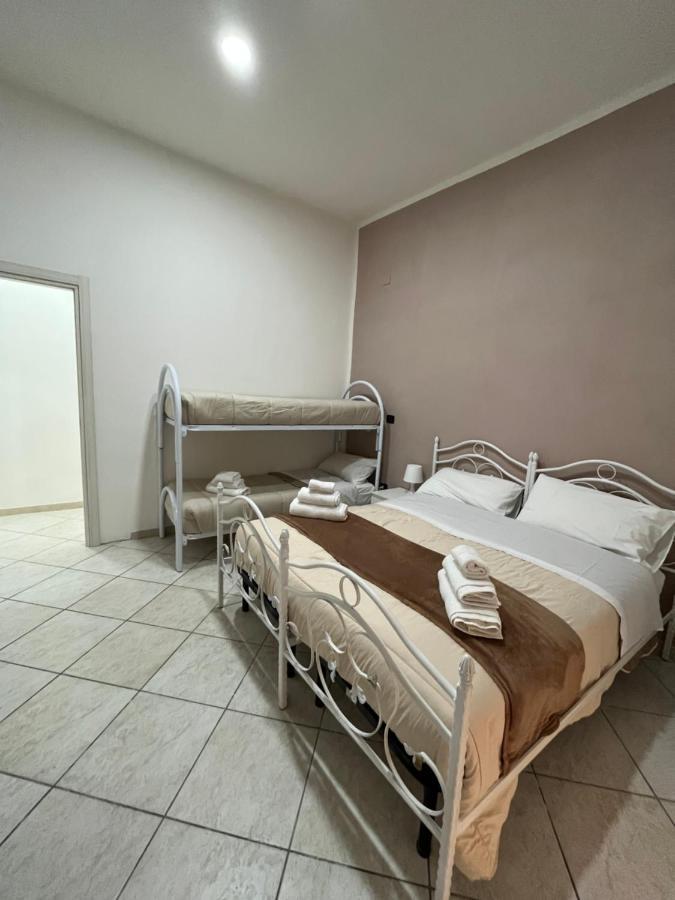 La Svolta Rooms Naples Extérieur photo